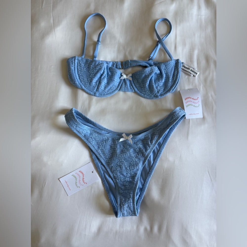 NWT Dippin' Daisy's Sky Blue “Skyway Underwire Super Cheeky Set Lace Set” Small